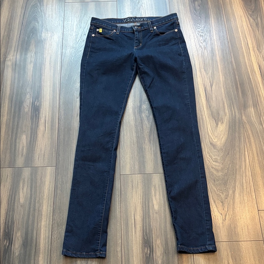 EUC-Size 29 Yoga Jeans-Women's Dark Blue Skinny Jeans